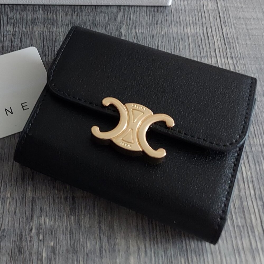 Black compact wallet with detachable coin purse